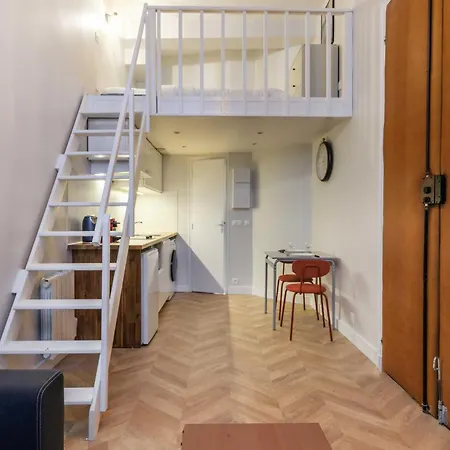 Charming Appt 8rd De Apartment